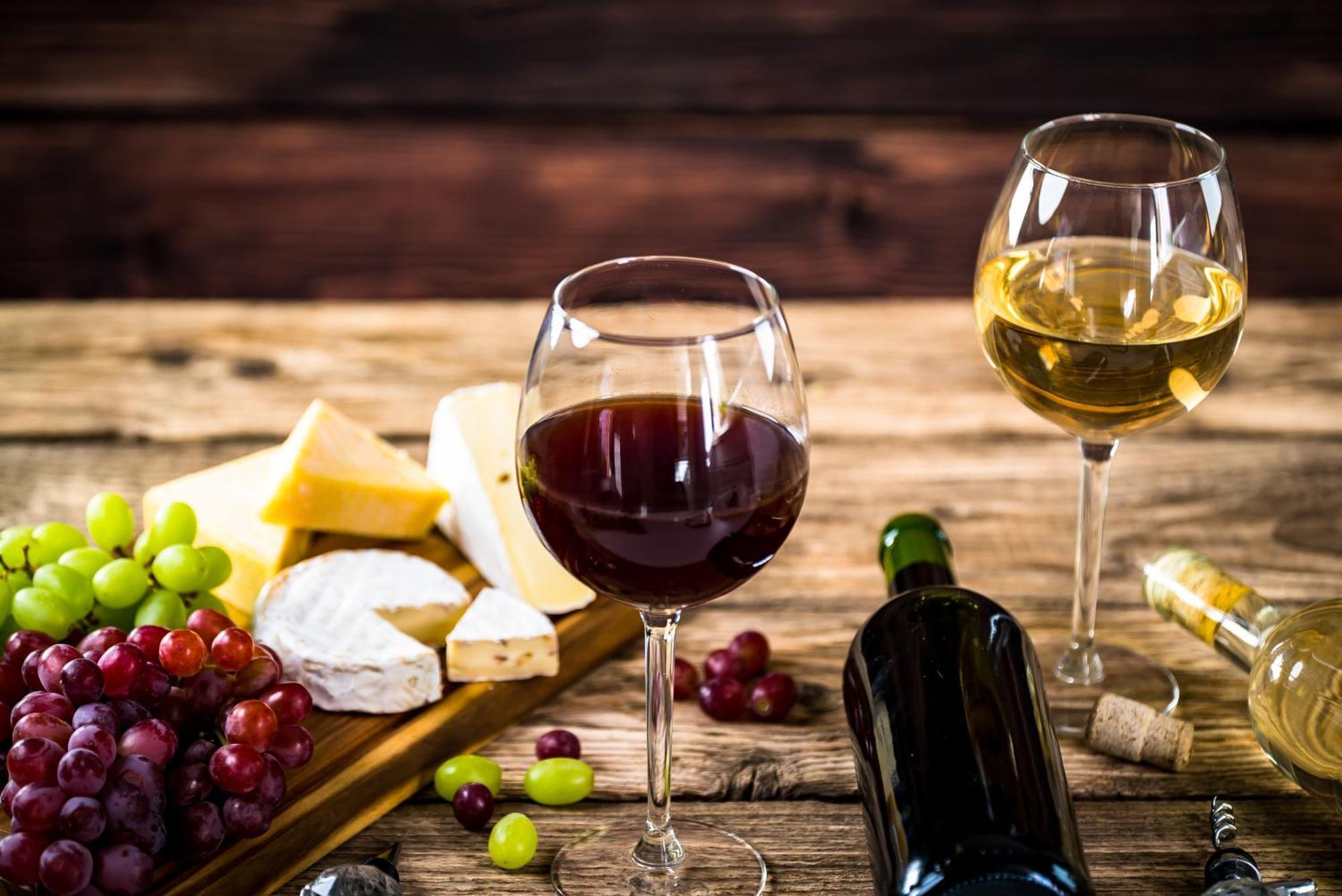 Rockwell Falls Inn And Wine Bar Lake Luzerne Bagian luar foto